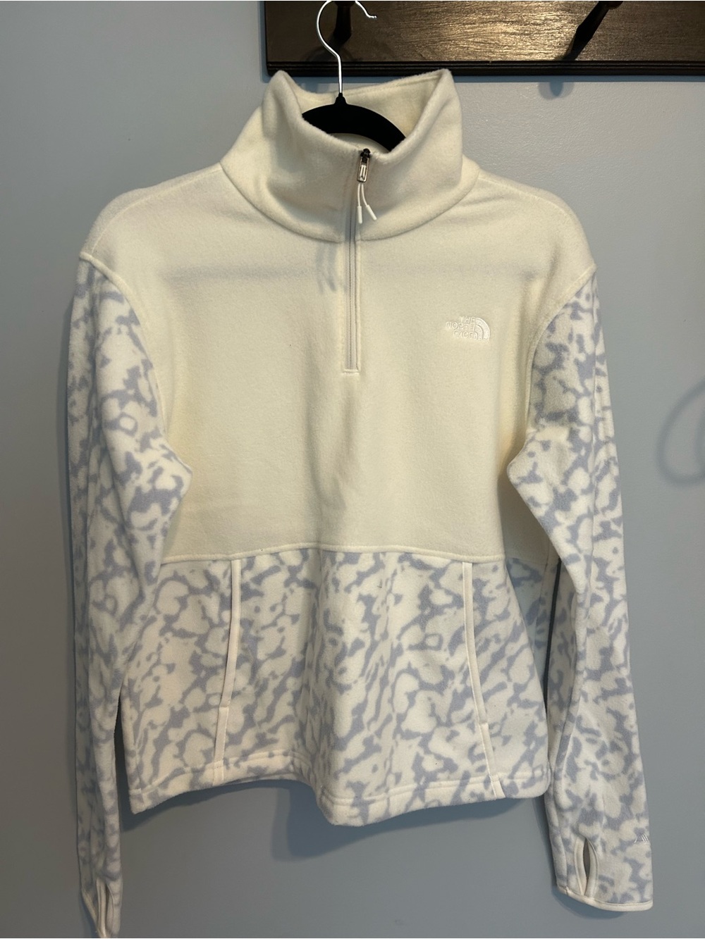 The North Face Women’s Cream Fleece Half-Zip Pullover with Light Gray Pattern